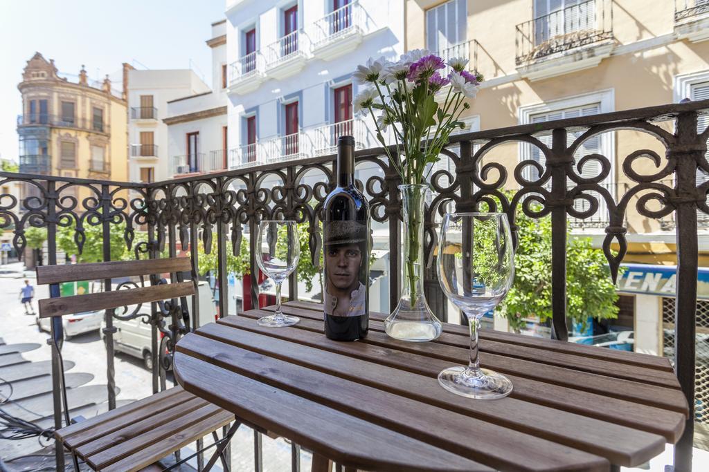 Artist'S Charming Design - Space Maison Apartments Севилья Экстерьер фото