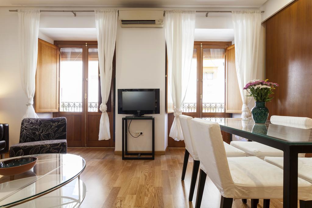 Artist'S Charming Design - Space Maison Apartments Севилья Экстерьер фото